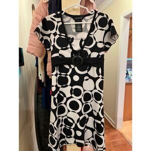 Girls George Black and White Top – Size M (7/8)